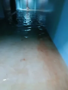 نقاء المياه بعد اتمام عملية تنظيف خزان المياه بجدة